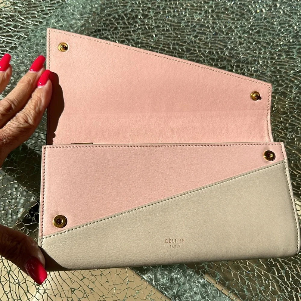 CELINE, Pink & Cream Ling Wallet. Very Nice! - Picture 4 of 12